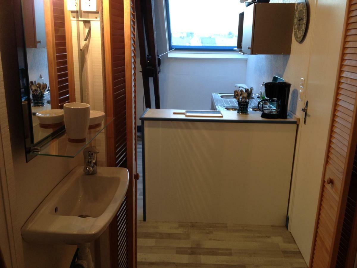 Studio Meuble Jacynthe Proche Le Havre - Etretat - Honfleur Saint-Romain-de-Colbosc المظهر الخارجي الصورة